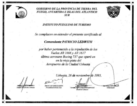 Certificado de último aterrizaje y despegue en pista vieja de USH (Patricio Ledwith)