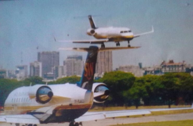 Dos CRJ-200 de SW en AEP (Sergio García)